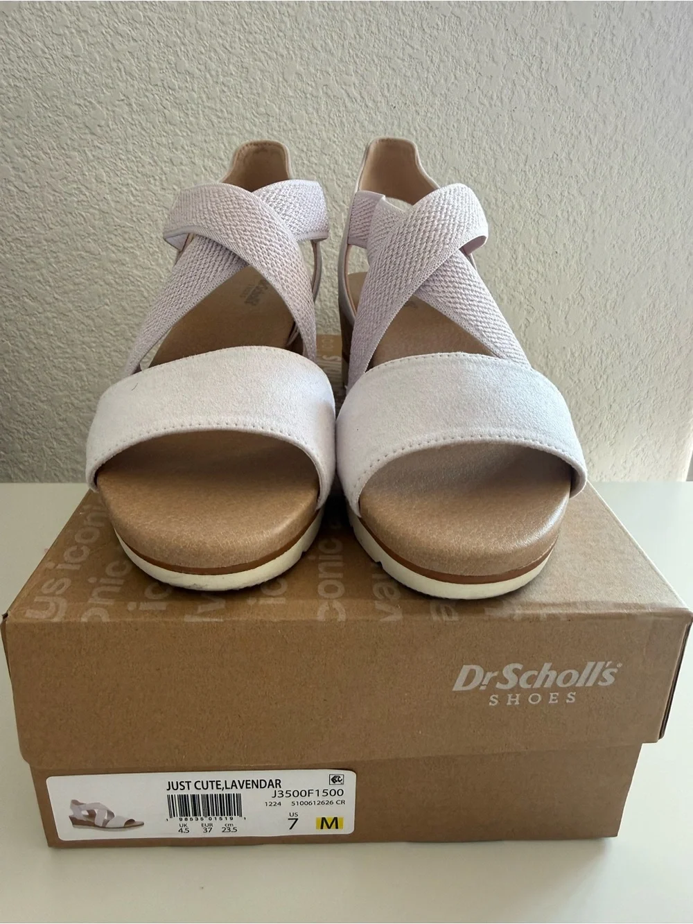 Dr. Scholl's Women's Pale Purple Elastic Crisscross Sandals